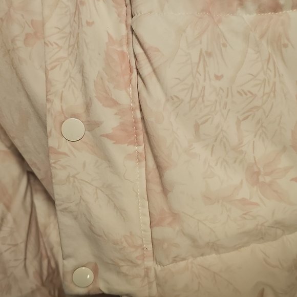 Caste Printed Pink Marshmallow Puffer - Picture 6 of 8